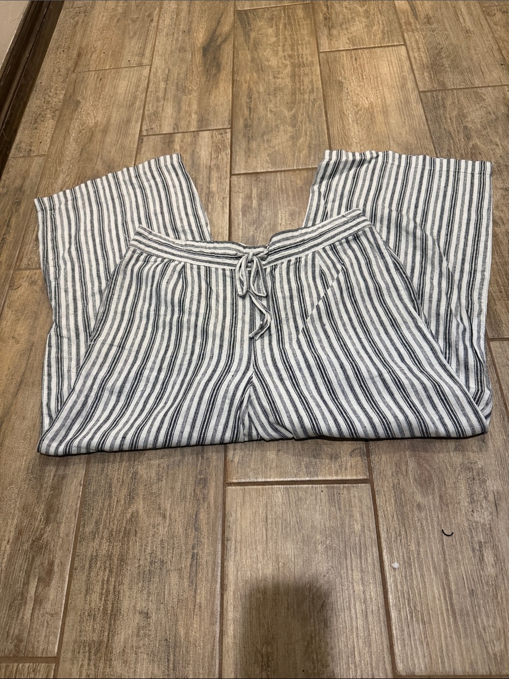 Striped Drawstring Men’s Lounge Pants - White & Navy